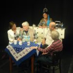 "Altbau: 5 Zimmer, Küche, Bad"